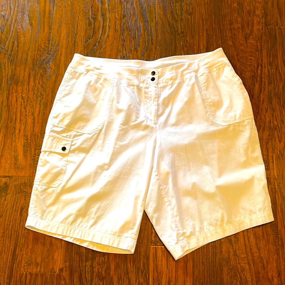 JNY SPORT Bermuda Length Shorts (104)
